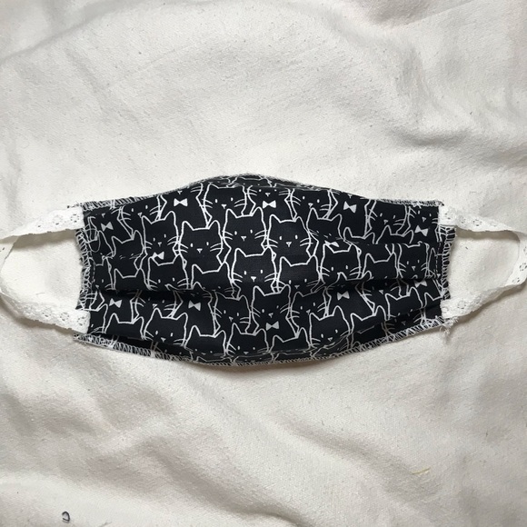 Handmade Fabric Face Masks - Picture 4 of 6